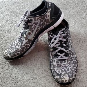 Nike Free cheetah print running shoes